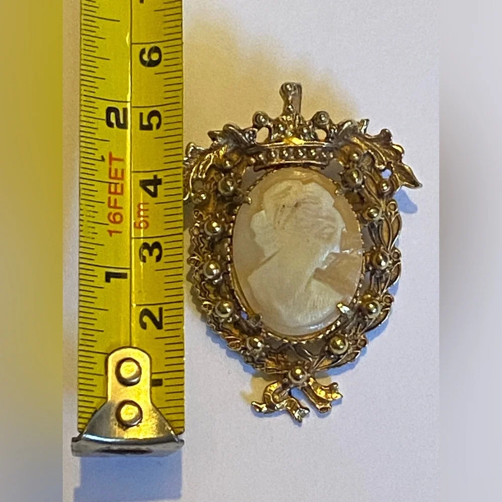 🏝️ Vintage Signed Florenza Cameo Brooch #9186 - Picture 4 of 6